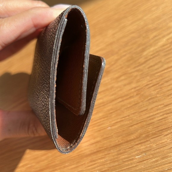 Great Condition AUTHENTIC Louis Vuitton Key Holder Wallet - Picture 4 of 9